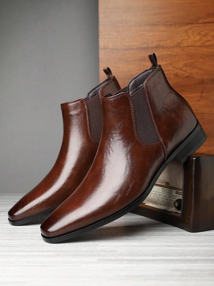 Hillock Classic Leather Boots